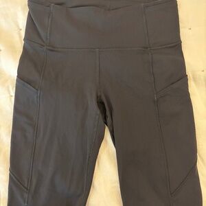 Lululemon bike shorts size 6